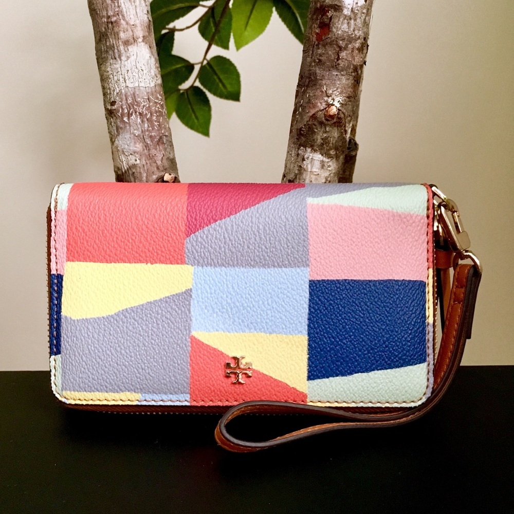 Tory Burch Kerrington Canyon Wristlet / Wallet